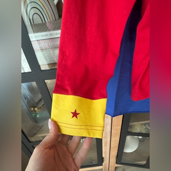 Wonder Woman superhero costume long sleeve top tee cape superman halloween - Picture 5 of 7